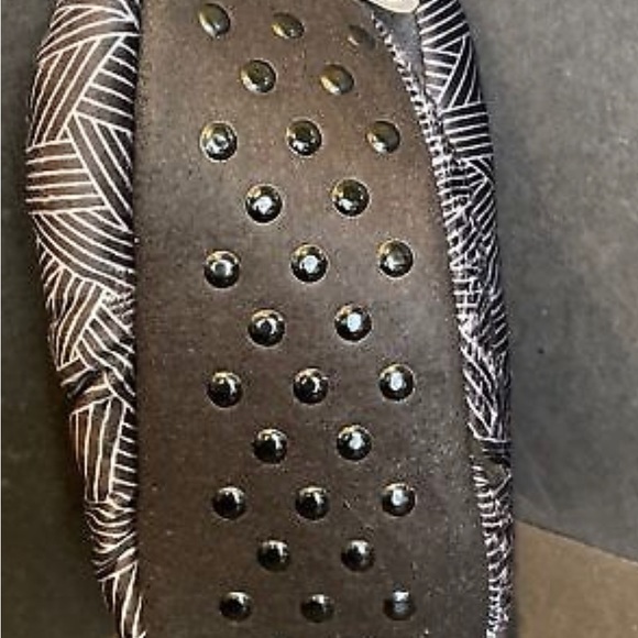 Black Panther Fuzzy Babba Slipper Sock Avengers - Picture 2 of 4